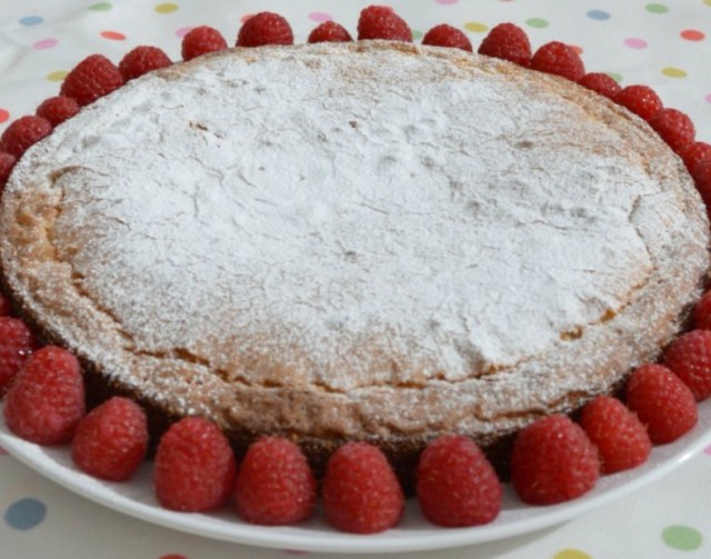 lemon & white chocolate cake